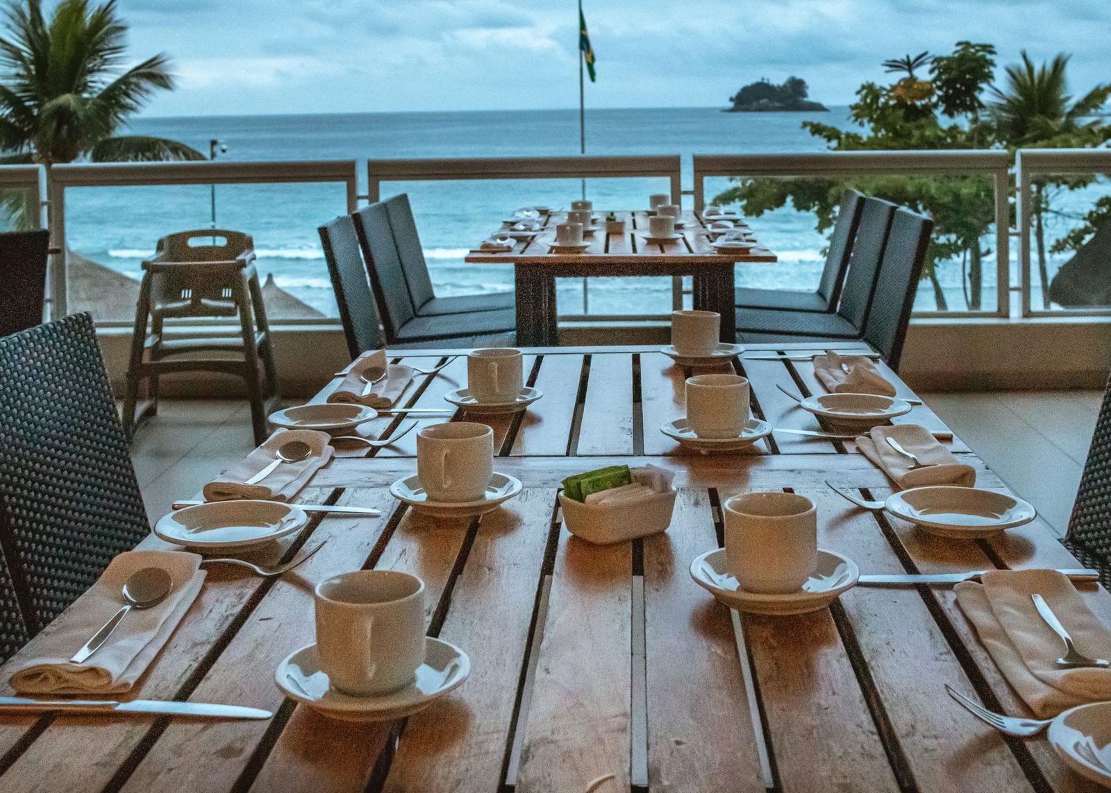 All-Inclusive Holidays: Drinks Rules, Restaurant Slots and Upgrade Maths