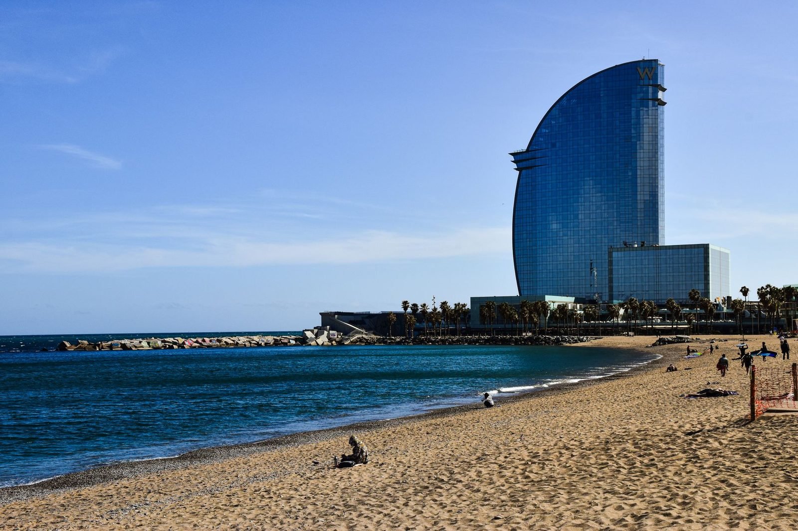Barcelona Long Weekend: Gaudi Tickets, Beach Hotels and Dining Costs