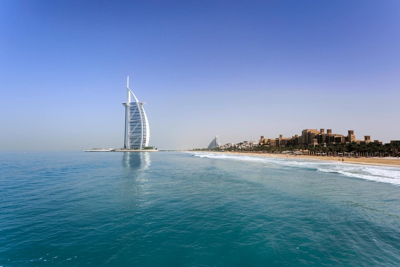 Dubai Stopover Guide: Beach Hotels, Mall Time and Desert Excursions
