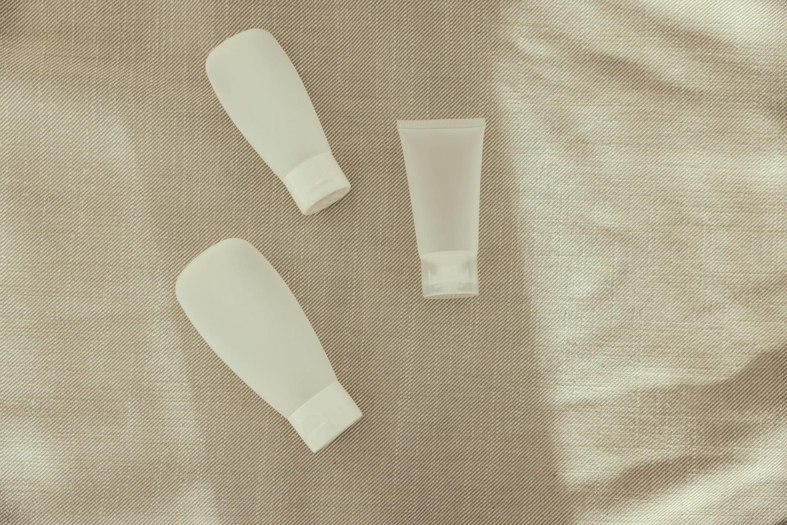 Holiday Beauty Essentials: SPF, Skincare Minis and Airport Rules