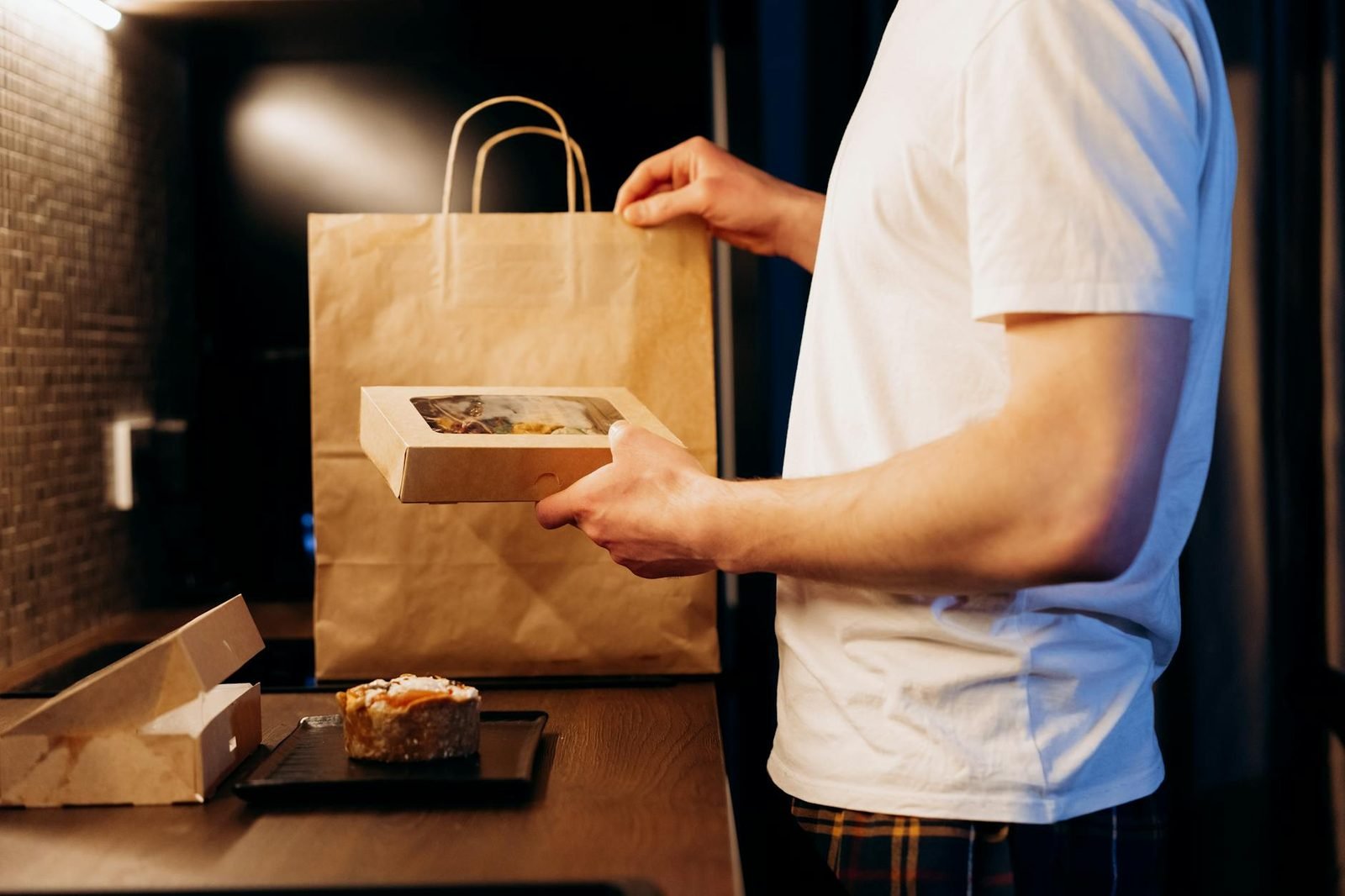 Meal Kit Reviews: Recipe Variety, Portion Value and Pause Settings