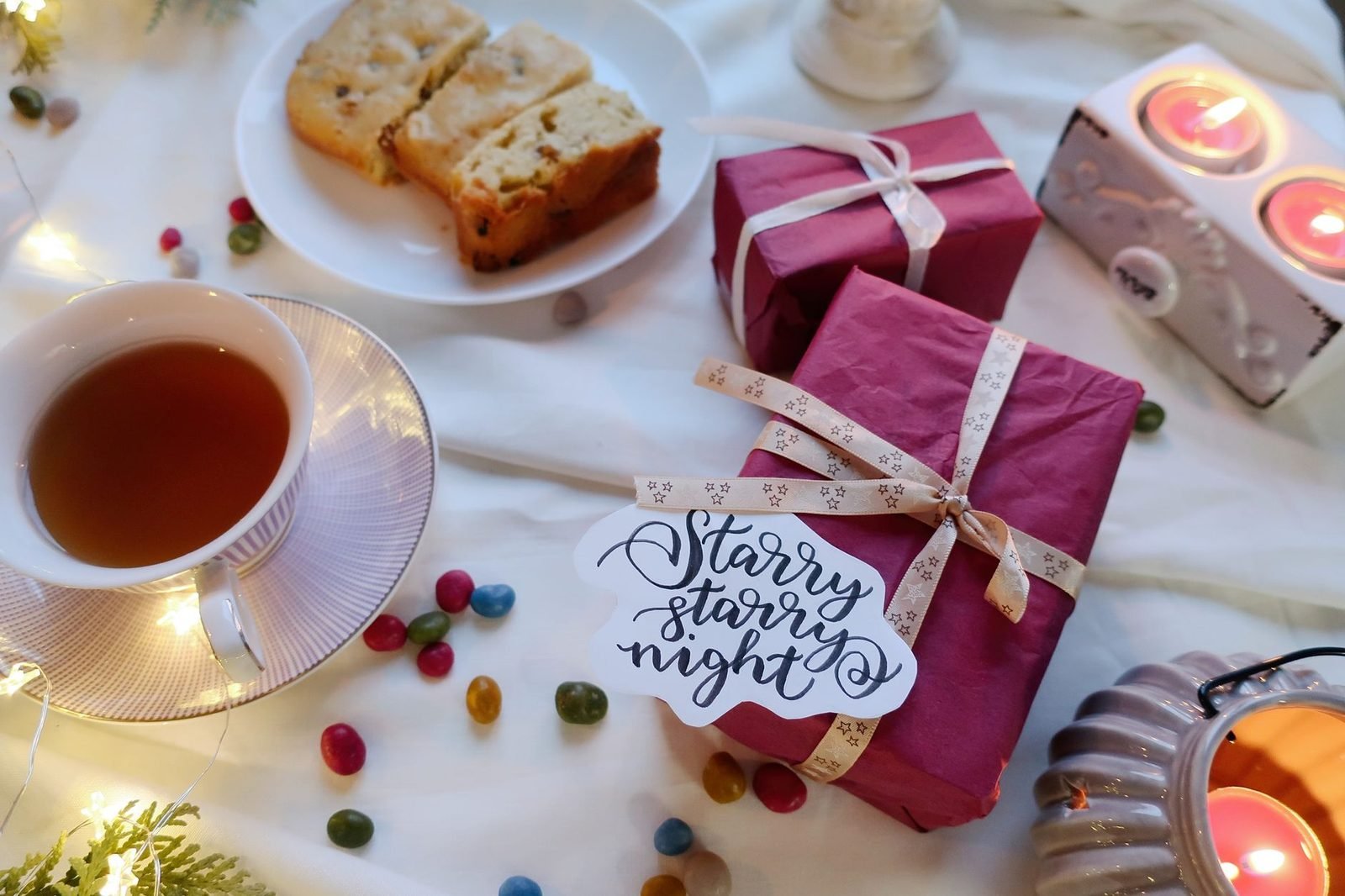 Premium Tea Gifts: Loose Leaf, Hampers and Delivery Presentation